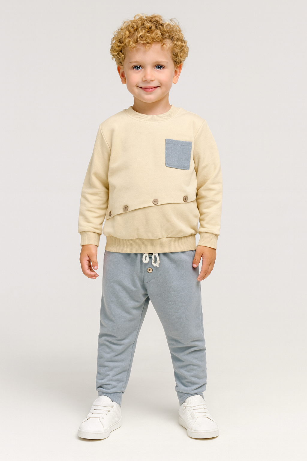 Düğme Detaylı Erkek Çocuk Takımı