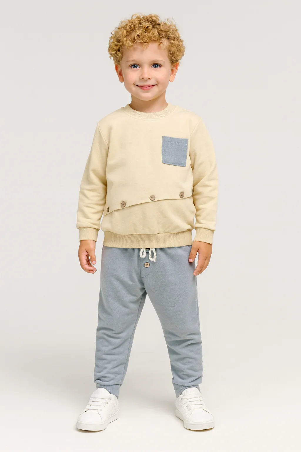 Düğme Detaylı Erkek Çocuk Takımı